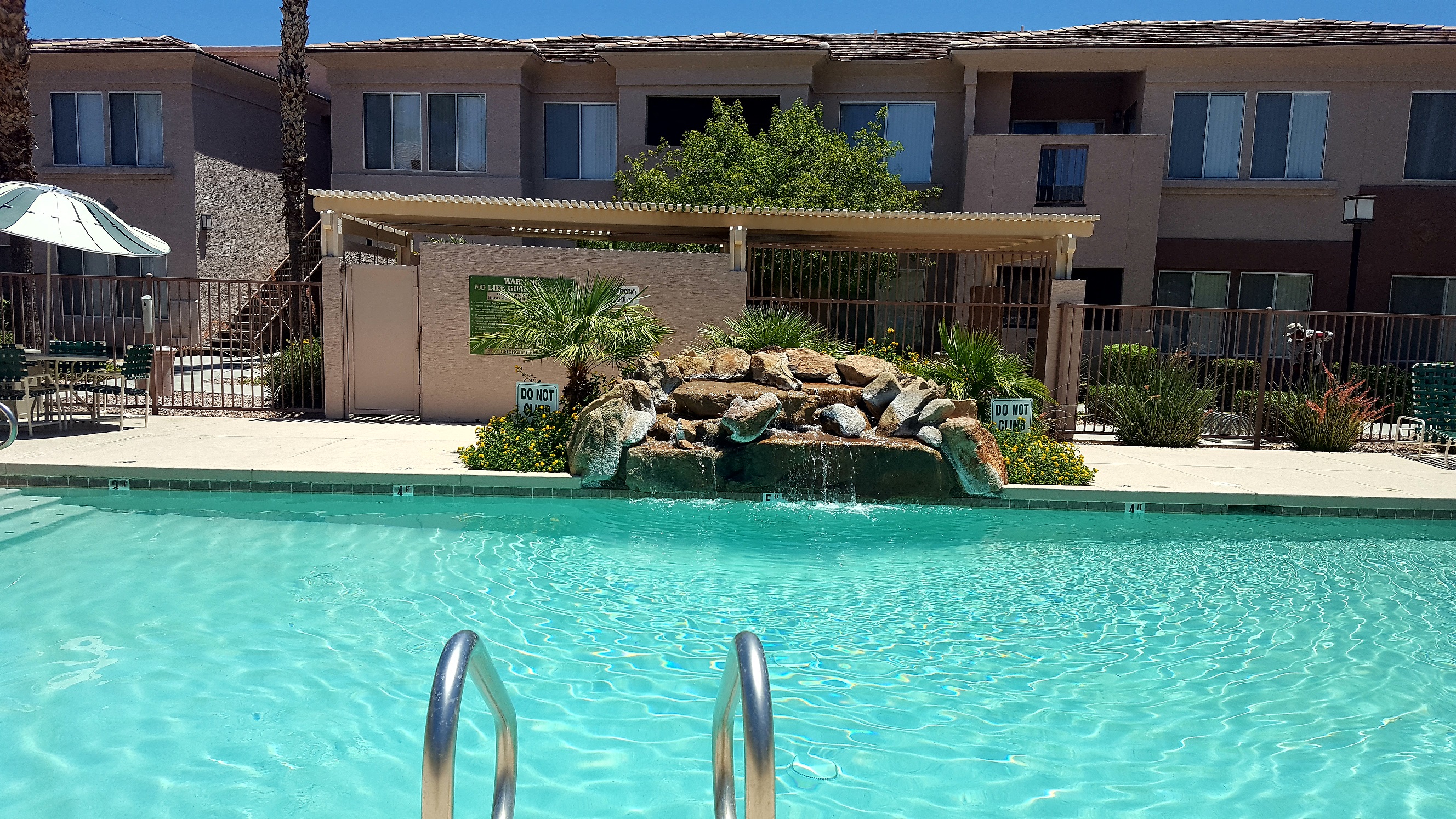 Desert Vista Apartments in Glendale, AZ